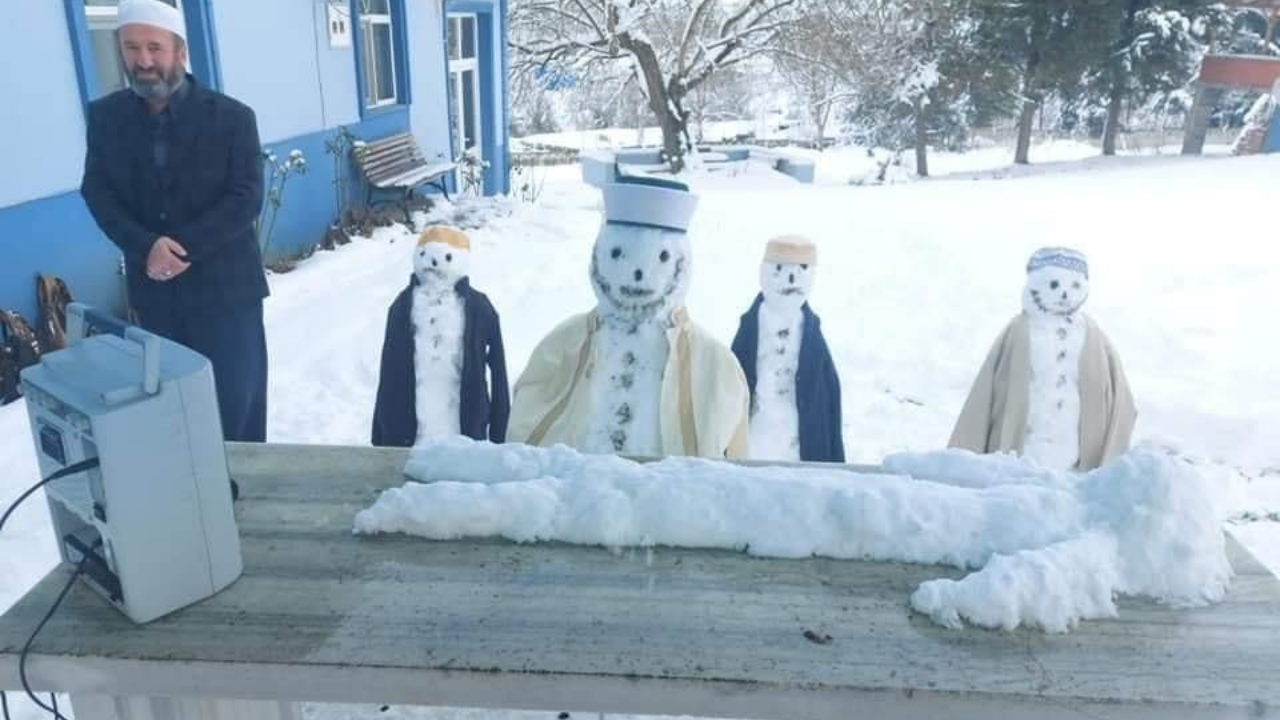 Kardan cemaat görenleri gülümsetti